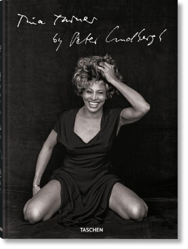 Buchcover und Innenansicht für das Buch: Tina Turner by Peter Lindbergh