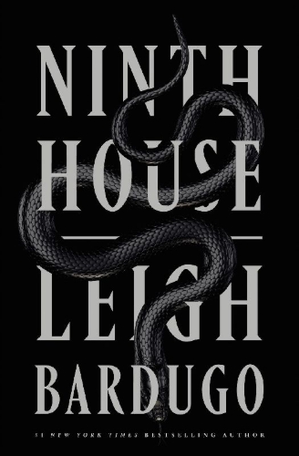 Buchcover und Innenansicht für das Buch: Ninth House