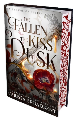 Buchcover und Innenansicht für das Buch: The Fallen and the Kiss of Dusk. Special Edition