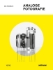 Buchcover und Innenansicht für das Buch: Analoge Fotografie