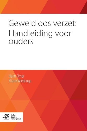 Buchcover und Innenansicht für das Buch: Geweldloos verzet: Handleiding voor ouders