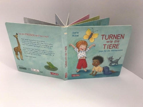 Buchcover und Innenansicht für das Buch: Turnen wie die Tiere - Yoga für Kinder