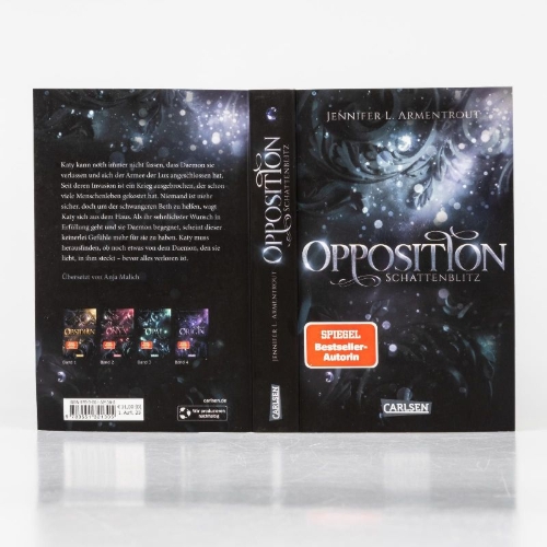 Buchcover und Innenansicht für das Buch: Opposition. A Lux Novel. Book Five