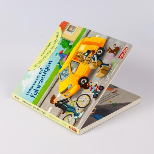 Buchcover und Innenansicht für das Buch: Mein erstes Geschichten-Bilder-Buch: Unterwegs mit Fahrzeugen