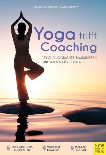 Buchcover und Innenansicht für das Buch: Yoga trifft Coaching