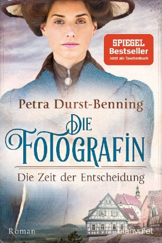 Buchcover und Innenansicht für das Buch: Die Fotografin - Die Zeit der Entscheidung