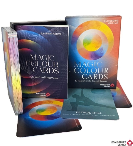 Buchcover und Innenansicht für das Buch: Magic Colours Cards - 32 Inspirationskarten mit Booklet