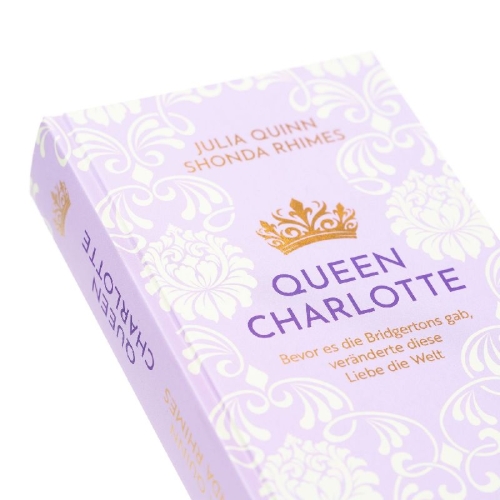 Buchcover und Innenansicht für das Buch: Queen Charlotte: Before the Bridgertons came the love story that changed the ton