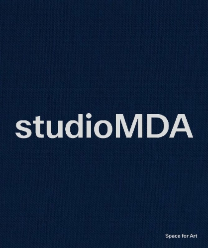 Buchcover und Innenansicht für das Buch: studioMDA