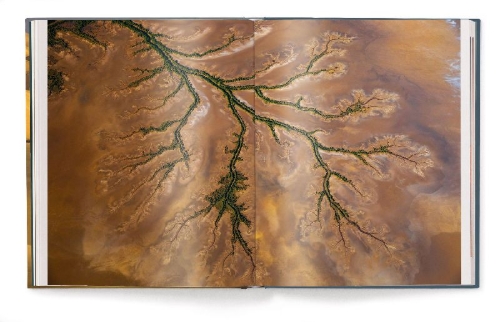 Buchcover und Innenansicht für das Buch: Deserts