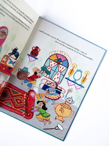 Buchcover und Innenansicht für das Buch: Welcome, Uncle Nouruz!