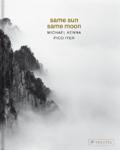 Buchcover und Innenansicht für das Buch: Michael Kenna, Pico Iyer: Same Sun Same Moon