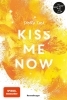 Buchcover und Innenansicht für das Buch: Kiss Me Now- Kiss the Bodyguard, Band 3 (Knisternde Romance von SPIEGEL-Bestsellerautorin Stella Tack)