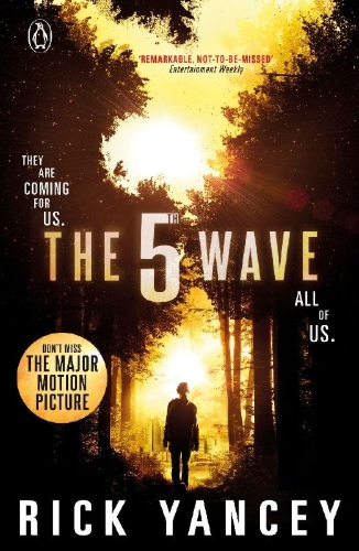 Buchcover und Innenansicht für das Buch: The 5th Wave 1