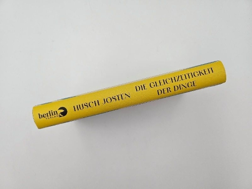 Buchcover und Innenansicht für das Buch: Die Gleichzeitigkeit der Dinge
