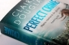 Buchcover und Innenansicht für das Buch: The woman who lied