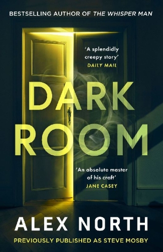 Buchcover und Innenansicht für das Buch: Dark Room