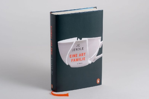 Buchcover und Innenansicht für das Buch: Eine Art Familie