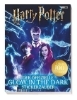 Buchcover und Innenansicht für das Buch: Harry Potter: Der offizielle Glow-in-the-Dark-Stickerzauber