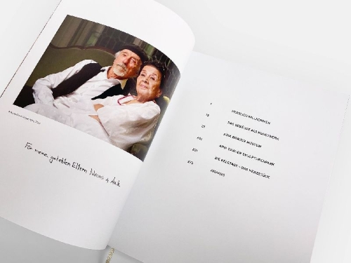 Buchcover und Innenansicht für das Buch: The Arik Brauer Villa