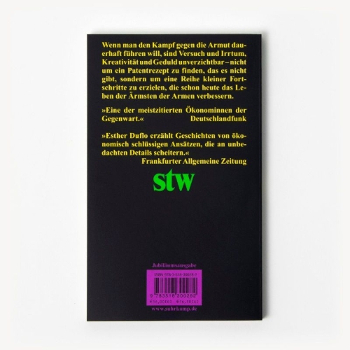 Buchcover und Innenansicht für das Buch: Le développement humain. Lutter contre la pauvreté (I) +. La politique de l'autonomie. Lutter contre la pauvreté (II)