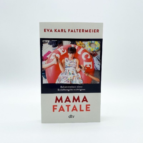 Buchcover und Innenansicht für das Buch: Mama fatale