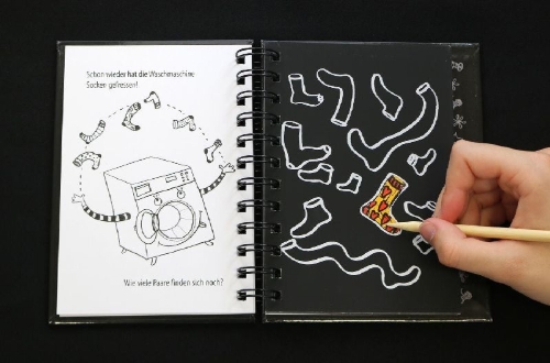 Buchcover und Innenansicht für das Buch: Kreativ-Kratzel Pocket Art: Fashion