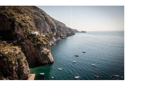 Buchcover und Innenansicht für das Buch: The Amalfi Coast. A Collection of Italian Recipes