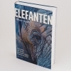 Buchcover und Innenansicht für das Buch: Elephants. Birth, death and family in the lives of the giants