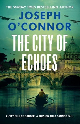 Buchcover und Innenansicht für das Buch: The City of Echoes