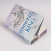 Buchcover und Innenansicht für das Buch: Forbidden King