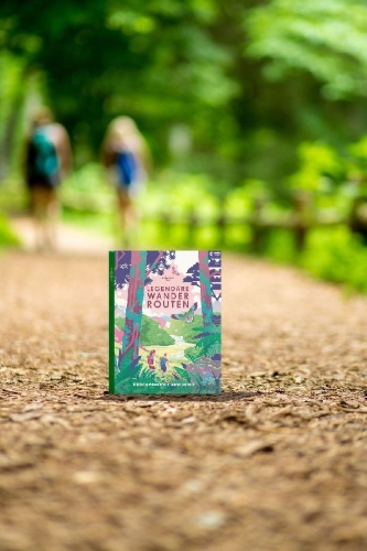 Buchcover und Innenansicht für das Buch: Lonely Planet Legendäre Wanderrouten