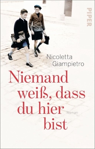 Buchcover und Innenansicht für das Buch: Niemand weiß, dass du hier bist