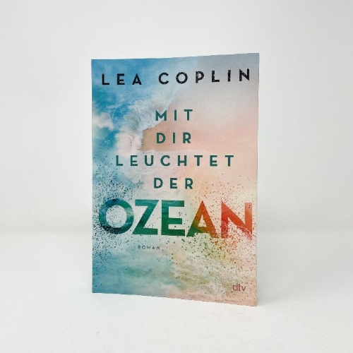 Buchcover und Innenansicht für das Buch: Mit dir leuchtet der Ozean