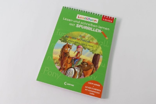 Buchcover und Innenansicht für das Buch: Leselöwen - Lesen und schreiben lernen mit Spurrillen - Eine ponystarke Freundschaft