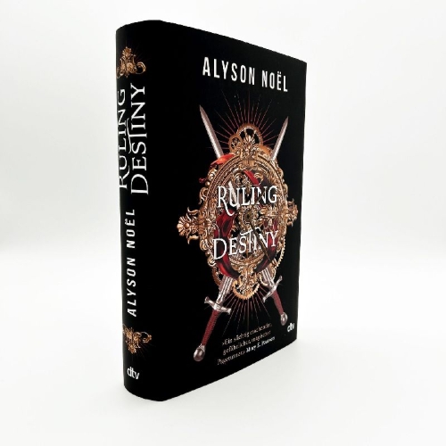 Buchcover und Innenansicht für das Buch: Ruling Destiny (Stealing Infinity 02)