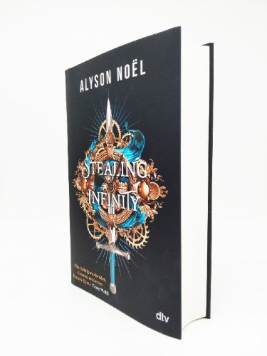 Buchcover und Innenansicht für das Buch: Stealing Infinity (Stolen Beauty #1)
