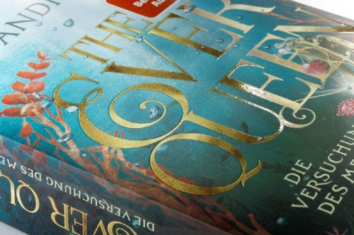 Buchcover und Innenansicht für das Buch: The Ever Queen (The Ever Seas Book 2)