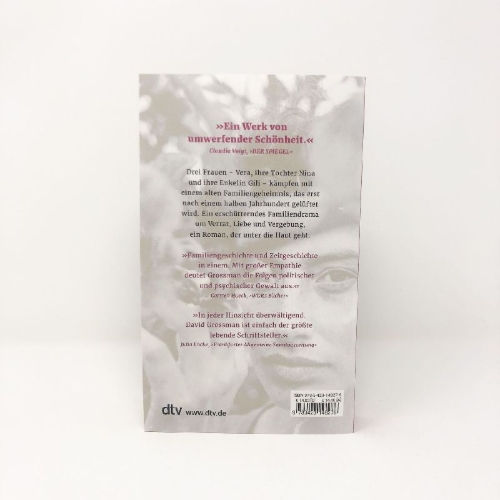 Buchcover und Innenansicht für das Buch: Iti Ha-Chaijm Messachek Harbej