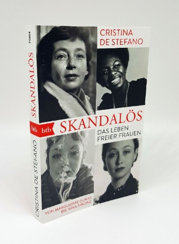 Buchcover und Innenansicht für das Buch: Scandalose. Vite di donne libere