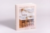 Buchcover und Innenansicht für das Buch: Organized Living. Solutions and Inspiration for Your Home