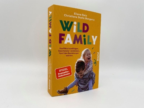 Buchcover und Innenansicht für das Buch: Wild Family