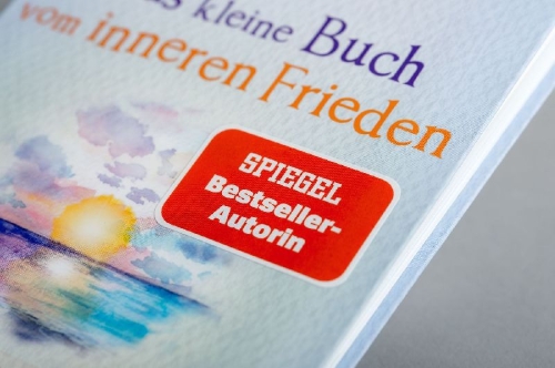Buchcover und Innenansicht für das Buch: The Little Book of Spiritual Bliss