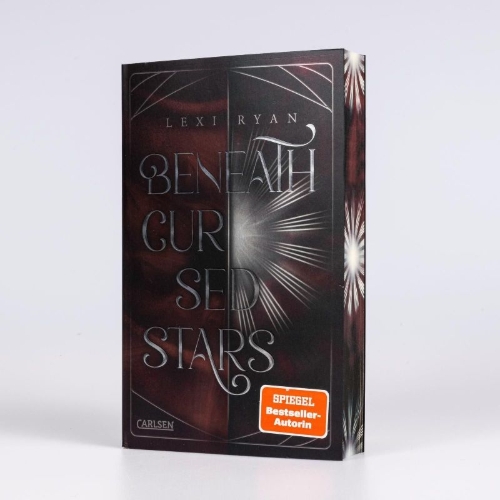 Buchcover und Innenansicht für das Buch: Beneath These Cursed Stars