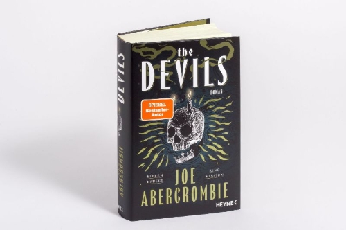Buchcover und Innenansicht für das Buch: The Devils Book 1