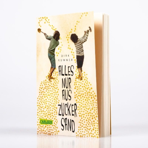 Buchcover und Innenansicht für das Buch: Alles nur aus Zuckersand