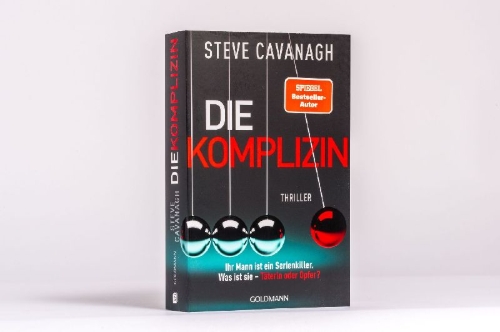 Buchcover und Innenansicht für das Buch: The Accomplice