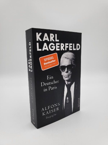 Buchcover und Innenansicht für das Buch: Karl Lagerfeld