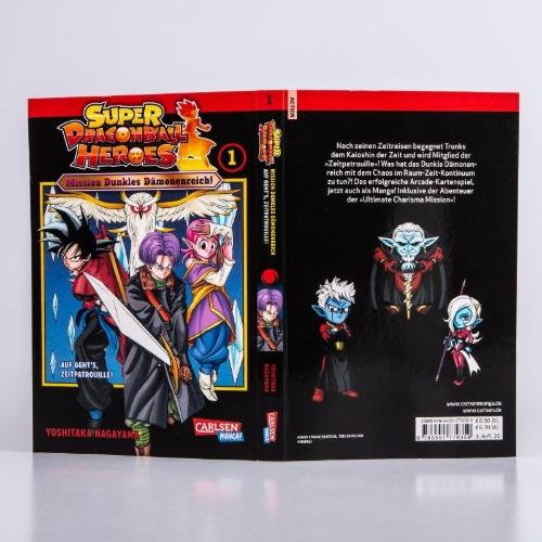 Buchcover und Innenansicht für das Buch: SUPER DRAGON BALL HEROES ANKOKU MAKAI MISSION