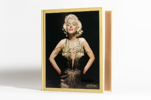 Buchcover und Innenansicht für das Buch: Marilyn Monroe 100. Der offizielle Band.